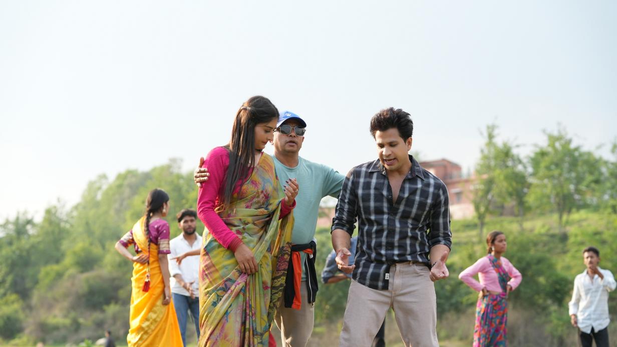 Mashakbeen director guiding actors during shoot